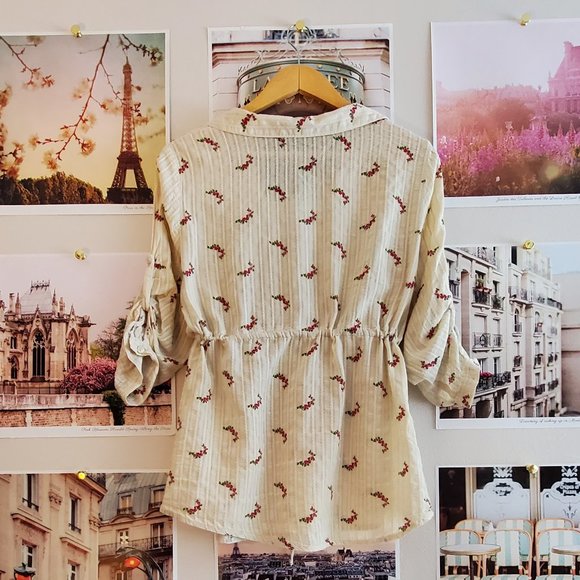 Flowy arm floral top - Picture 2 of 8